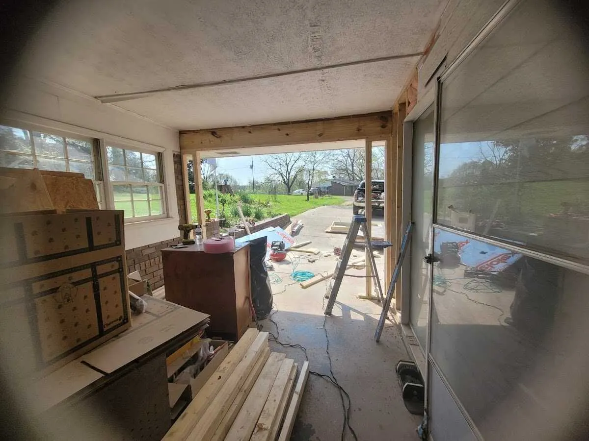 Air movers and dehumidifier for Drying & Dehumidification in Bull Run